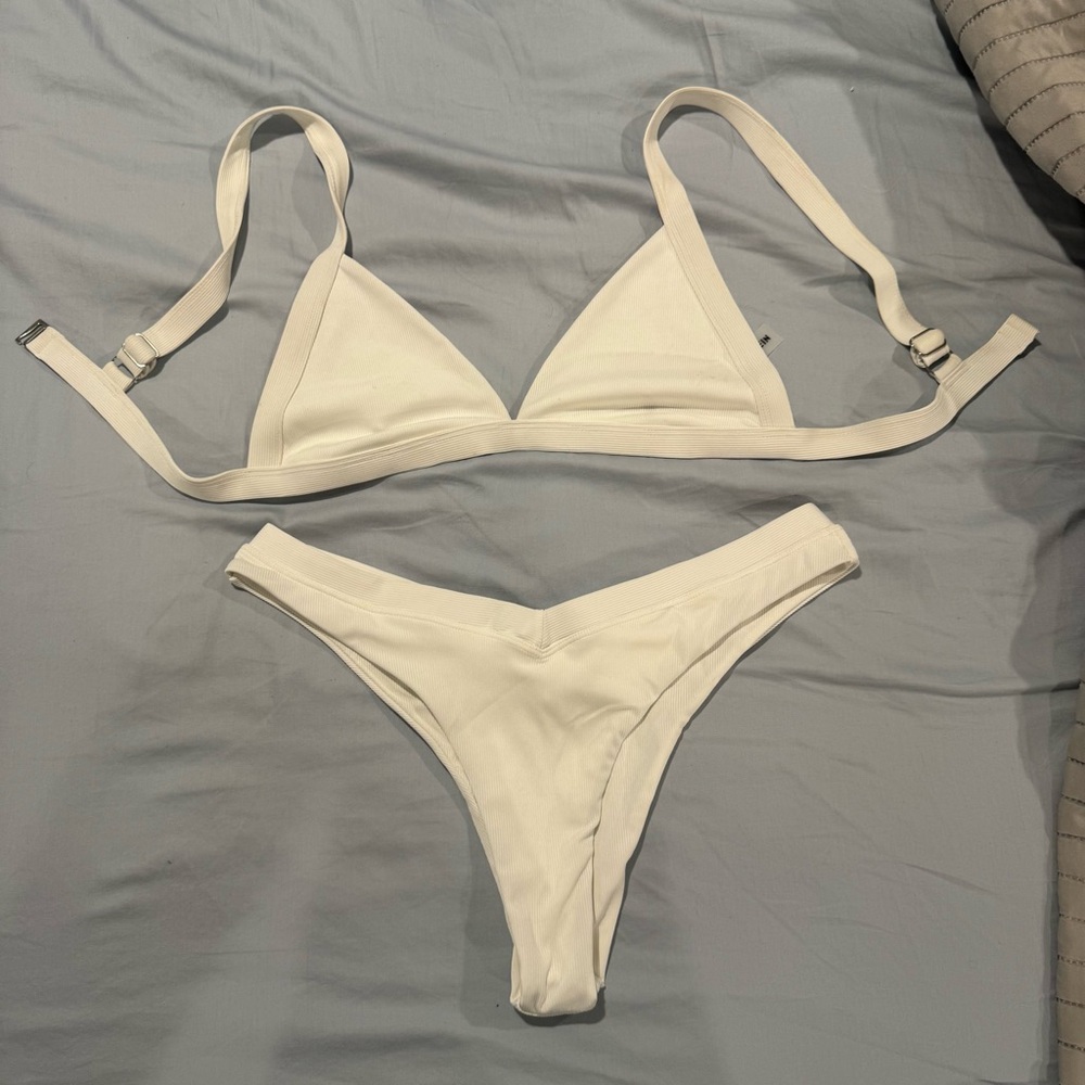 SHEIN Classic White Bikini Set